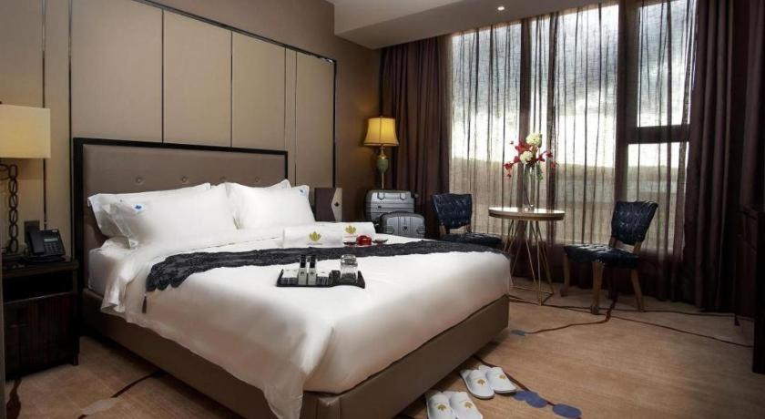 Lotus Blu Hotel Legazpi City Exteriör bild