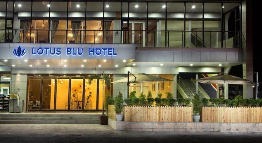 Lotus Blu Hotel Legazpi City Exteriör bild