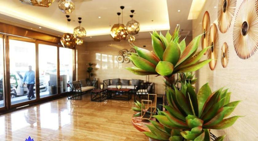 Lotus Blu Hotel Legazpi City Exteriör bild